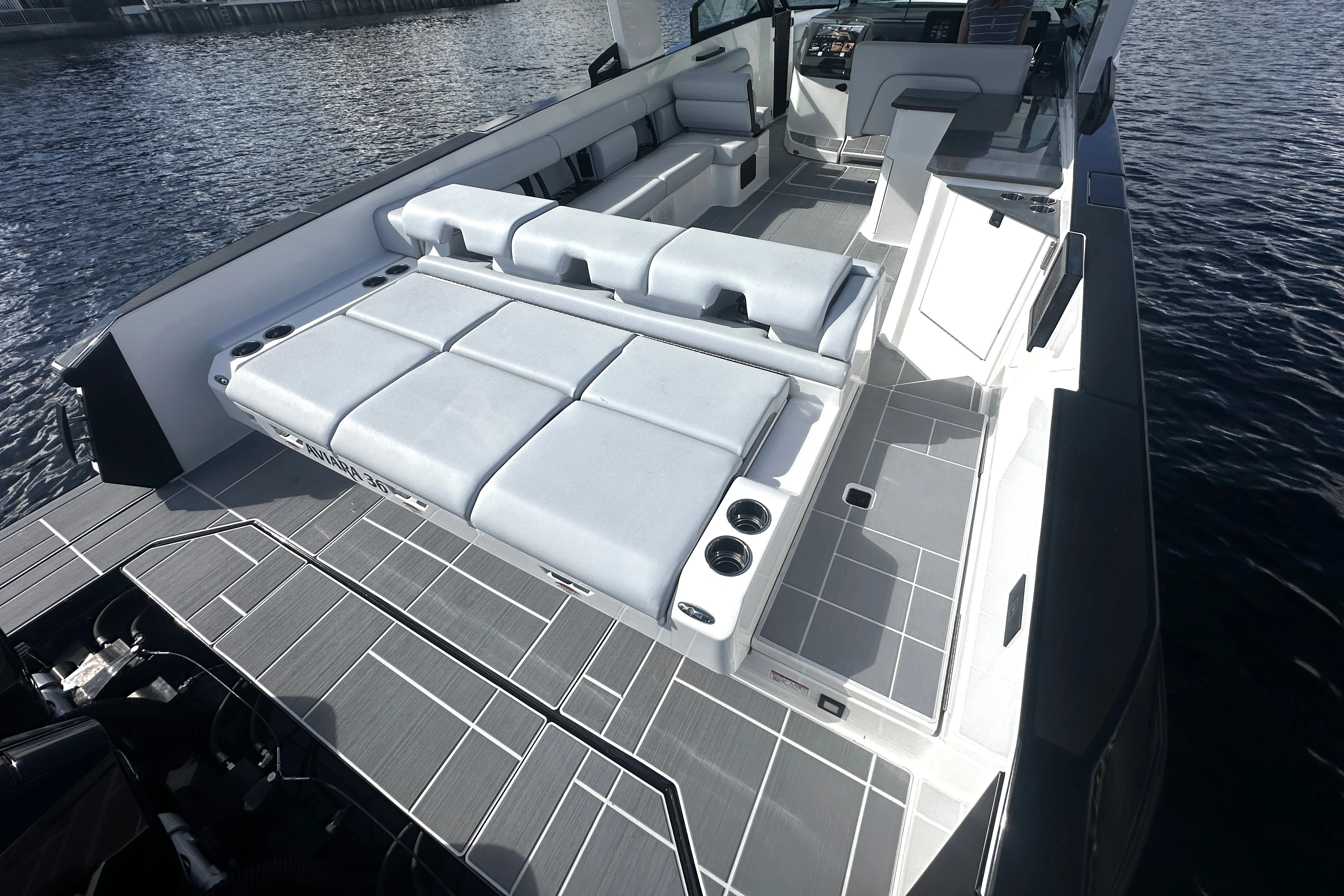 2024 Aviara AV36 Outboard Image Thumbnail #16