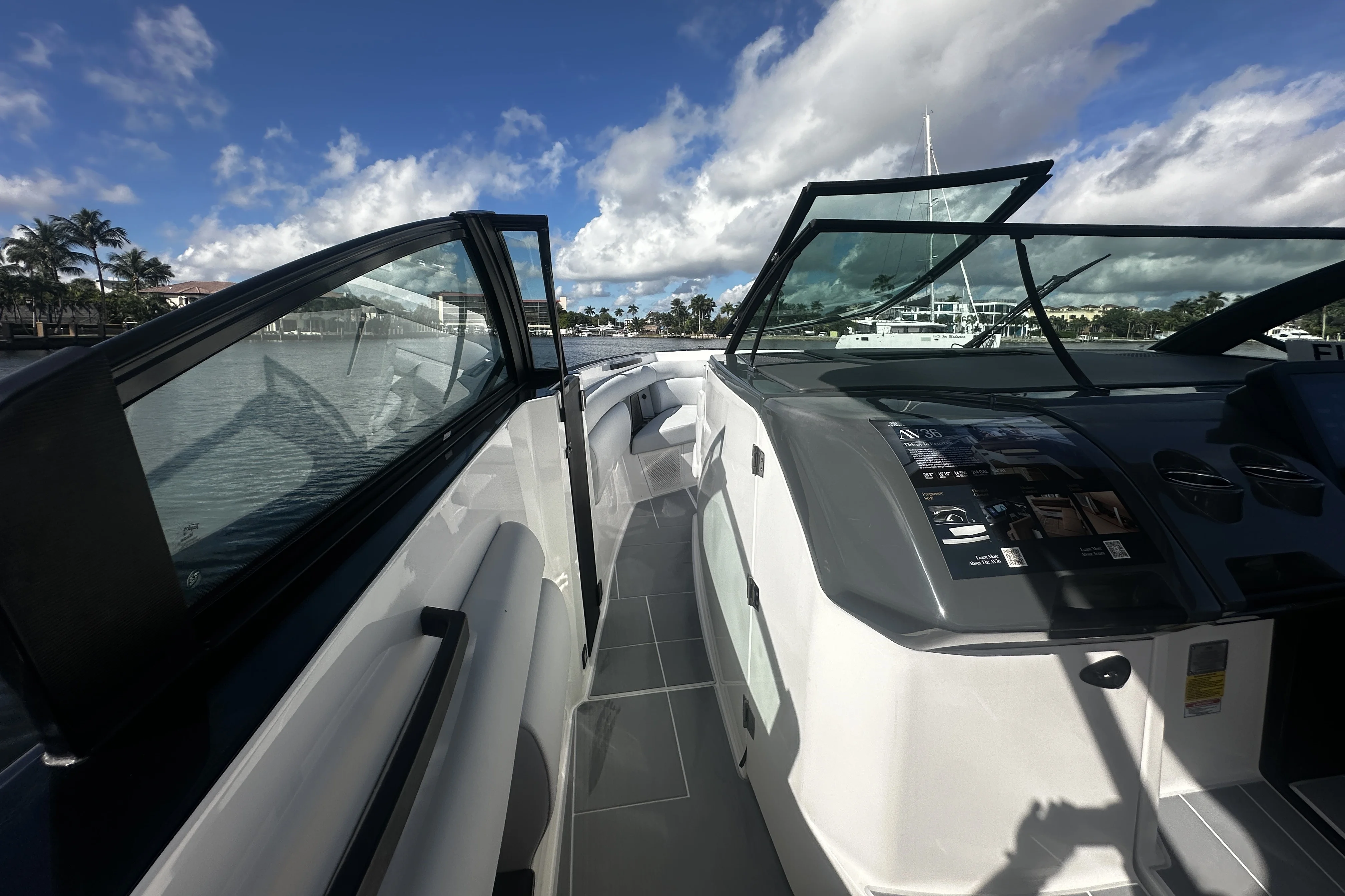 2024 Aviara AV36 Outboard Image Thumbnail #32