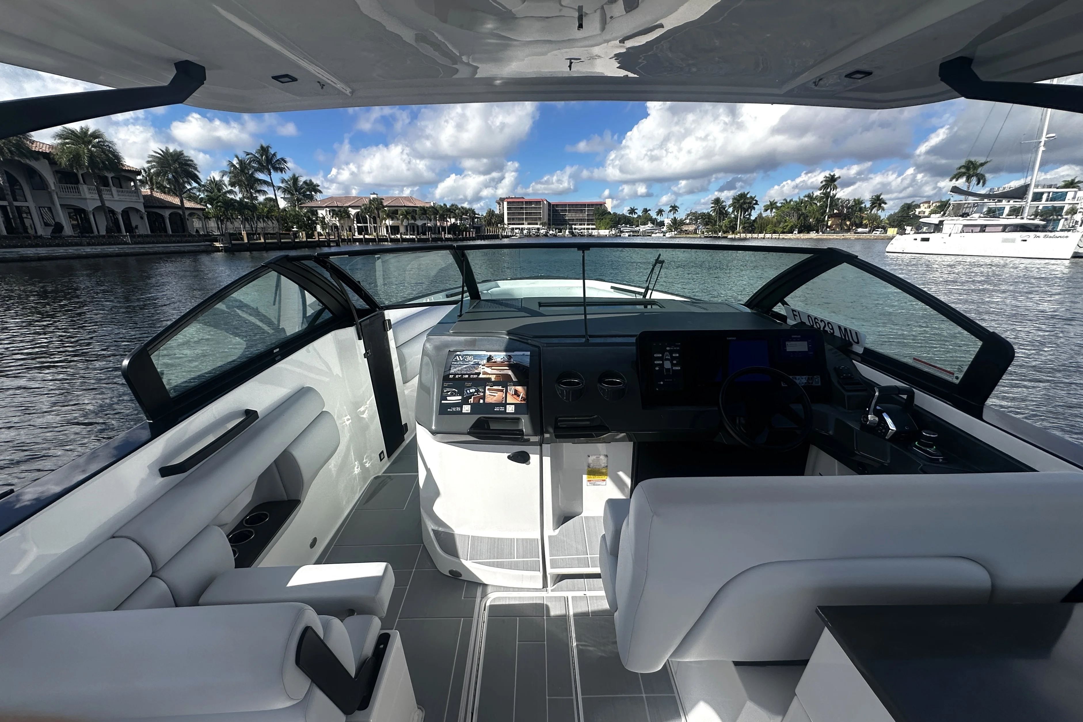 2024 Aviara AV36 Outboard Image Thumbnail #31