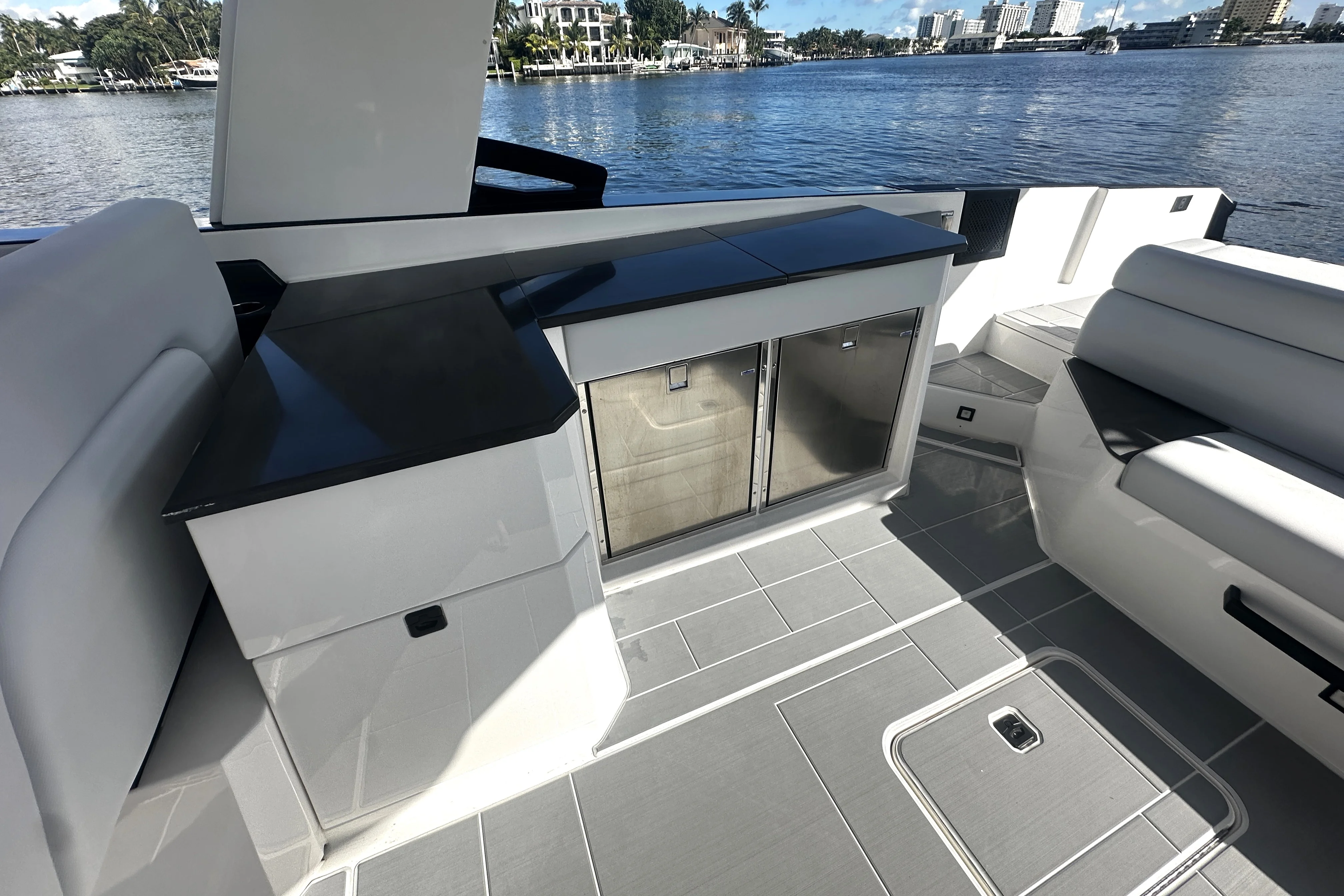 2024 Aviara AV36 Outboard Image Thumbnail #23