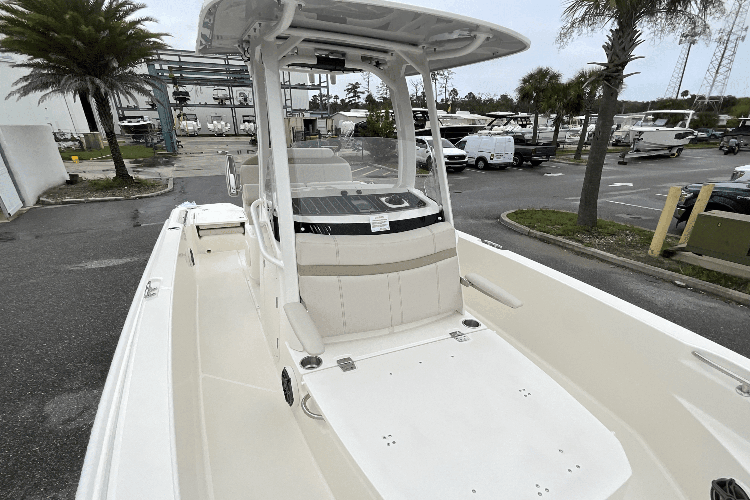 2025 Boston Whaler 220 Dauntless Image Thumbnail #14