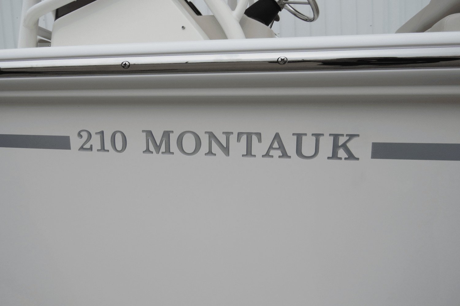 2024 Boston Whaler 210 Montauk Image Thumbnail #44