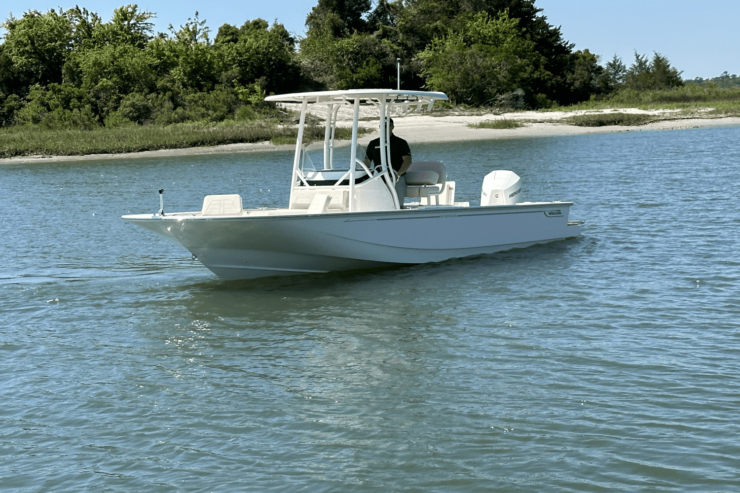 2024 Boston Whaler 210 Montauk Image Thumbnail #9