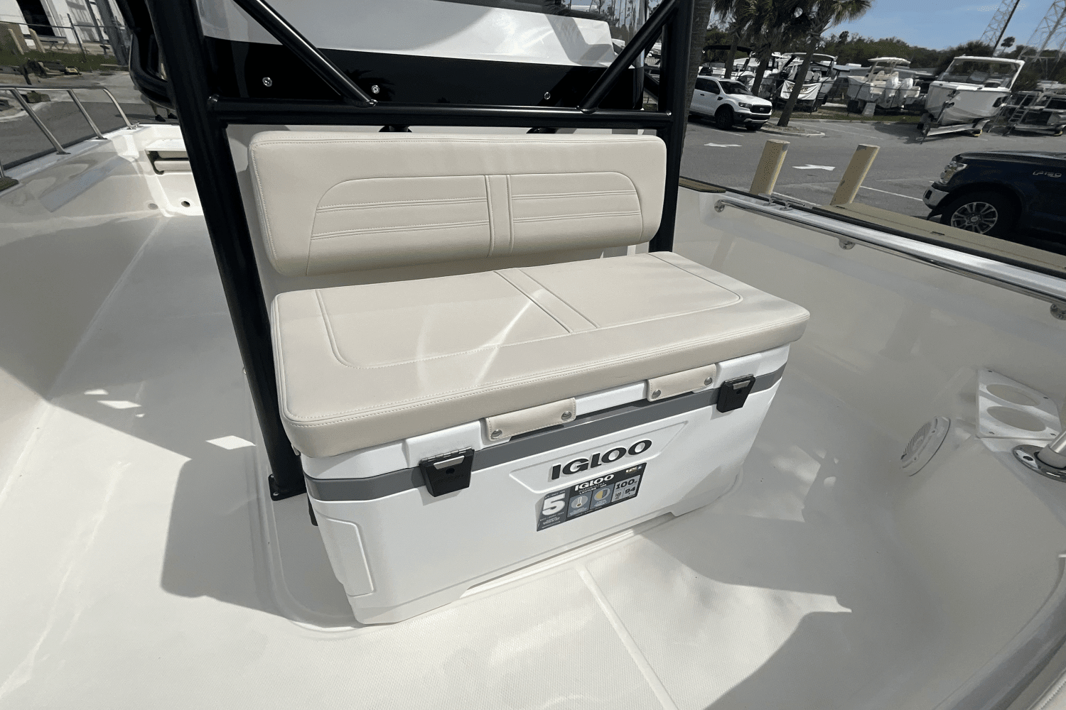 2024 Boston Whaler 210 Montauk Image Thumbnail #21