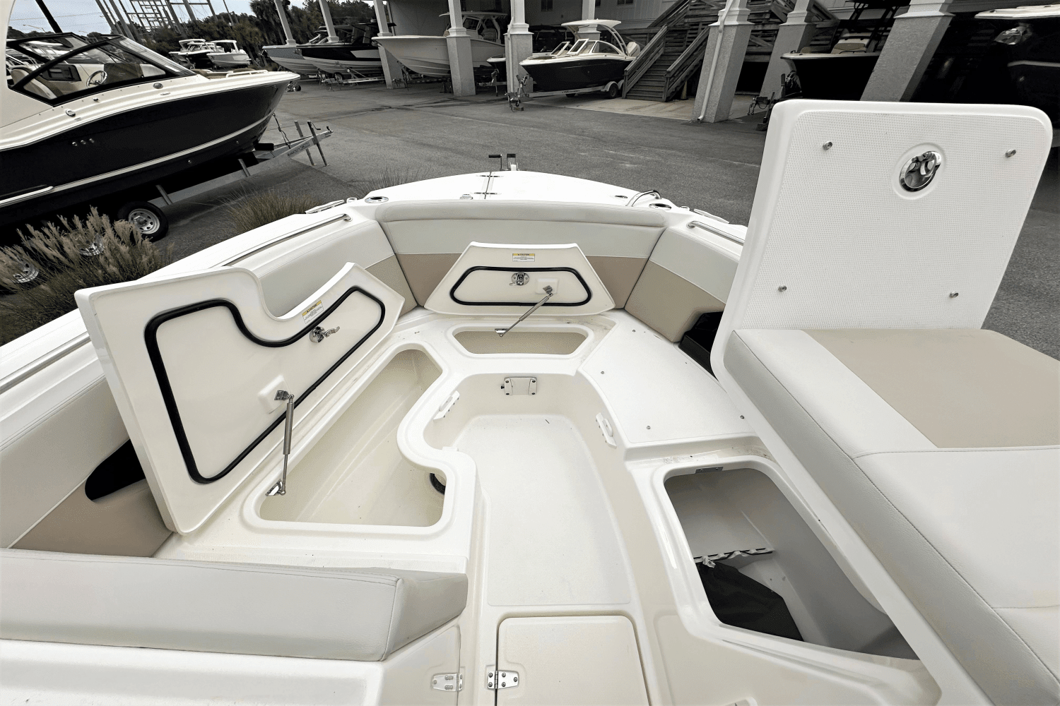 2025 Boston Whaler 240 Vantage Image Thumbnail #25