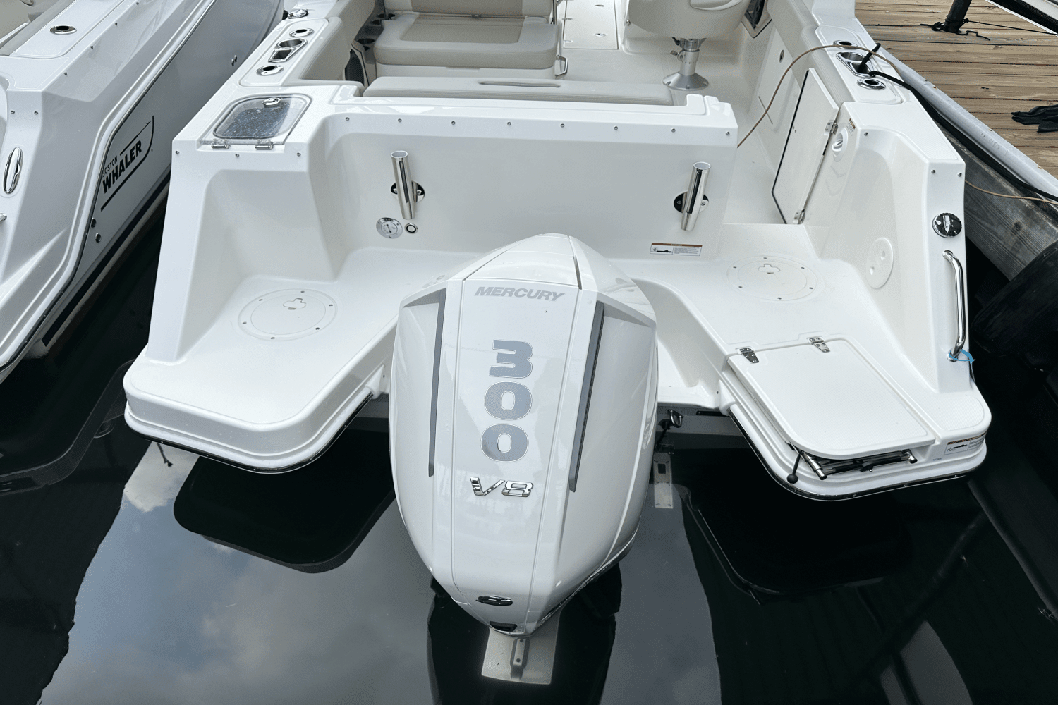 2025 Boston Whaler 240 Vantage Image Thumbnail #25