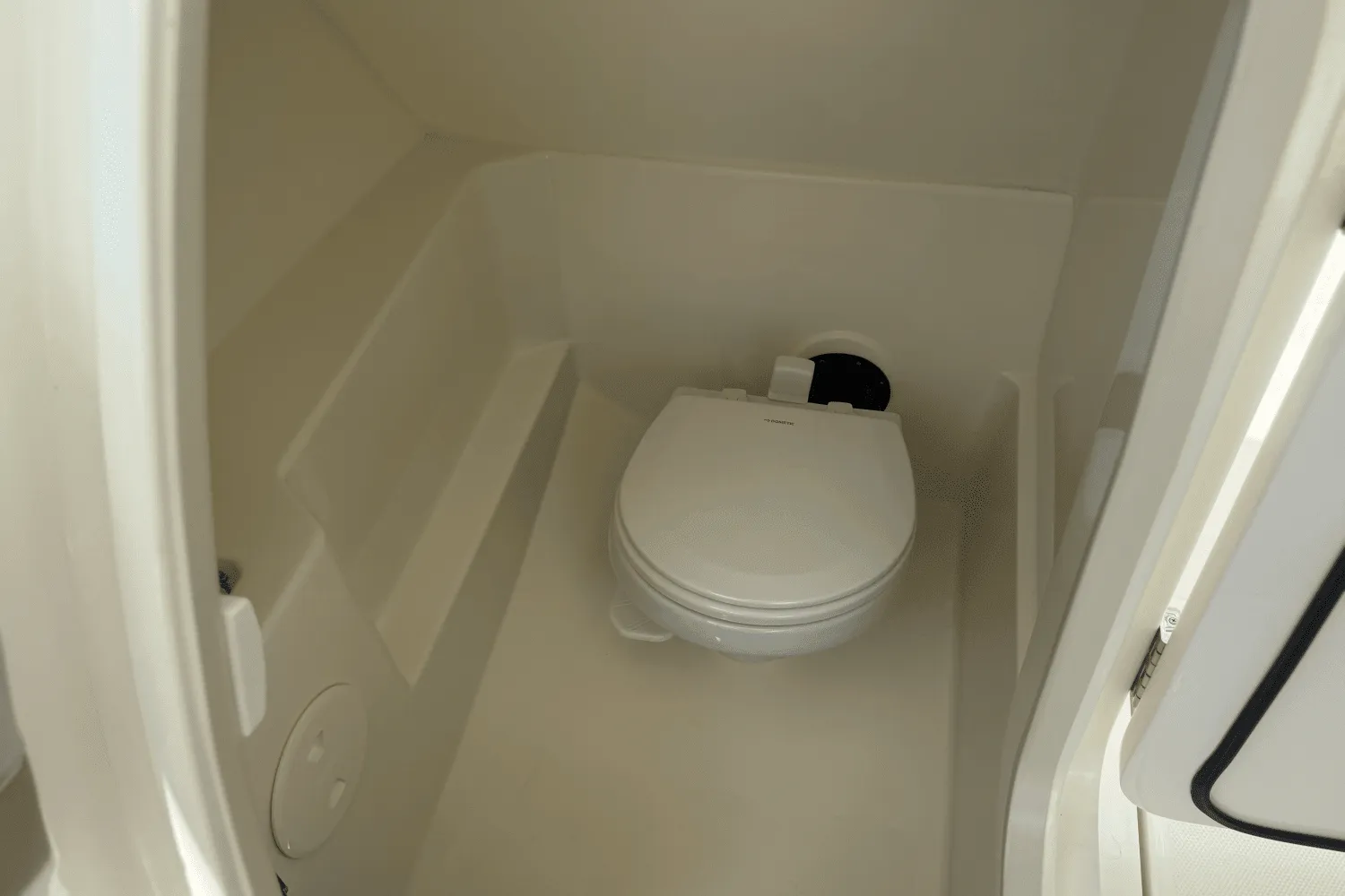 2025 Boston Whaler 240 Vantage Image Thumbnail #53