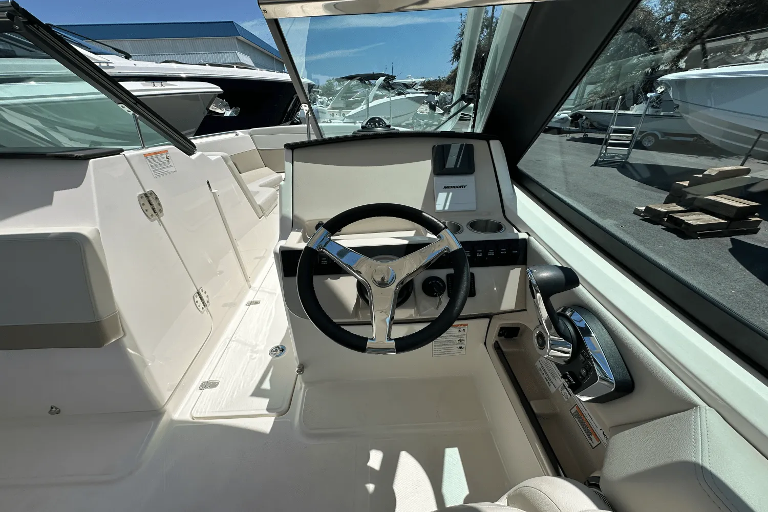 2025 Boston Whaler 240 Vantage Image Thumbnail #26