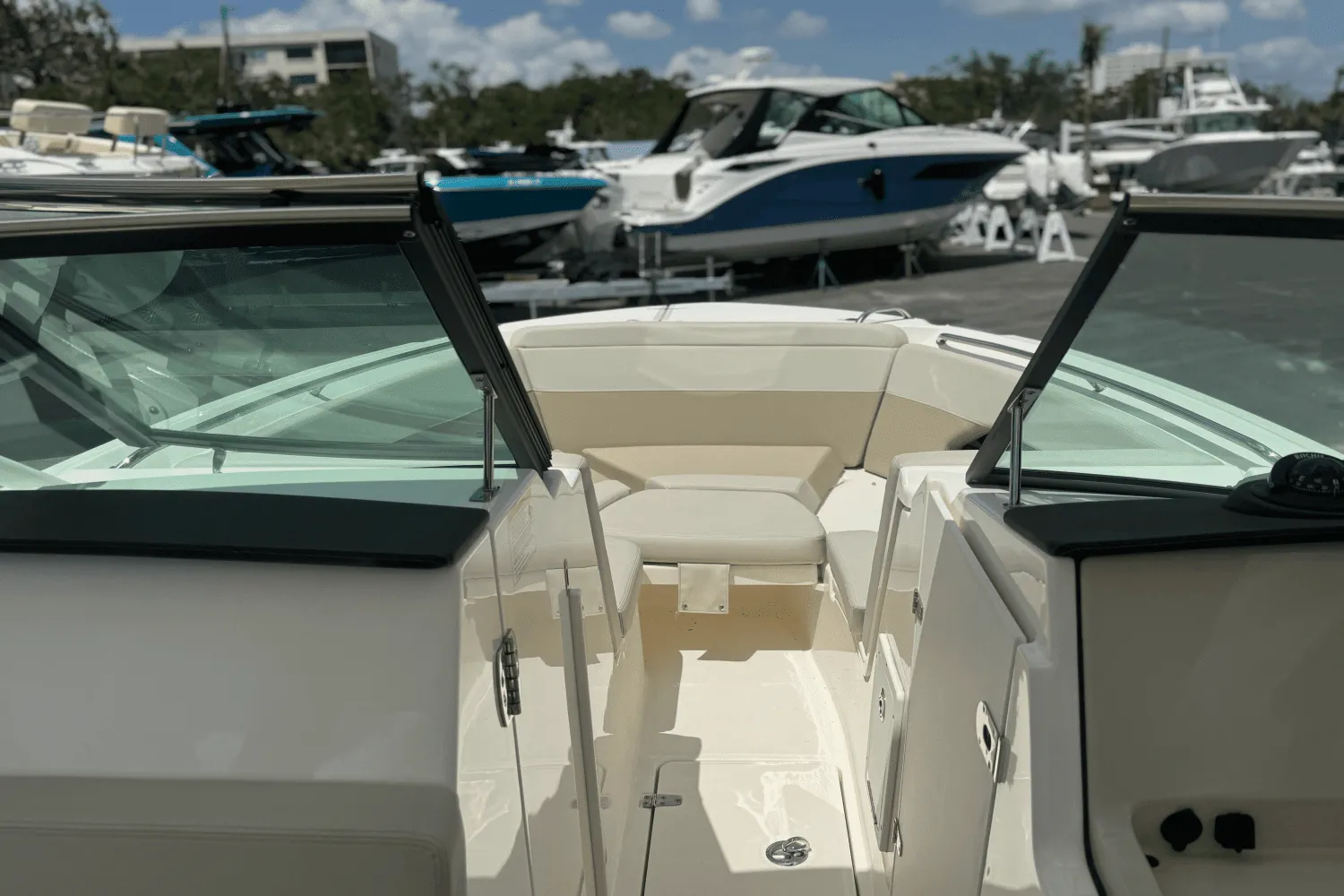2025 Boston Whaler 240 Vantage Image Thumbnail #52