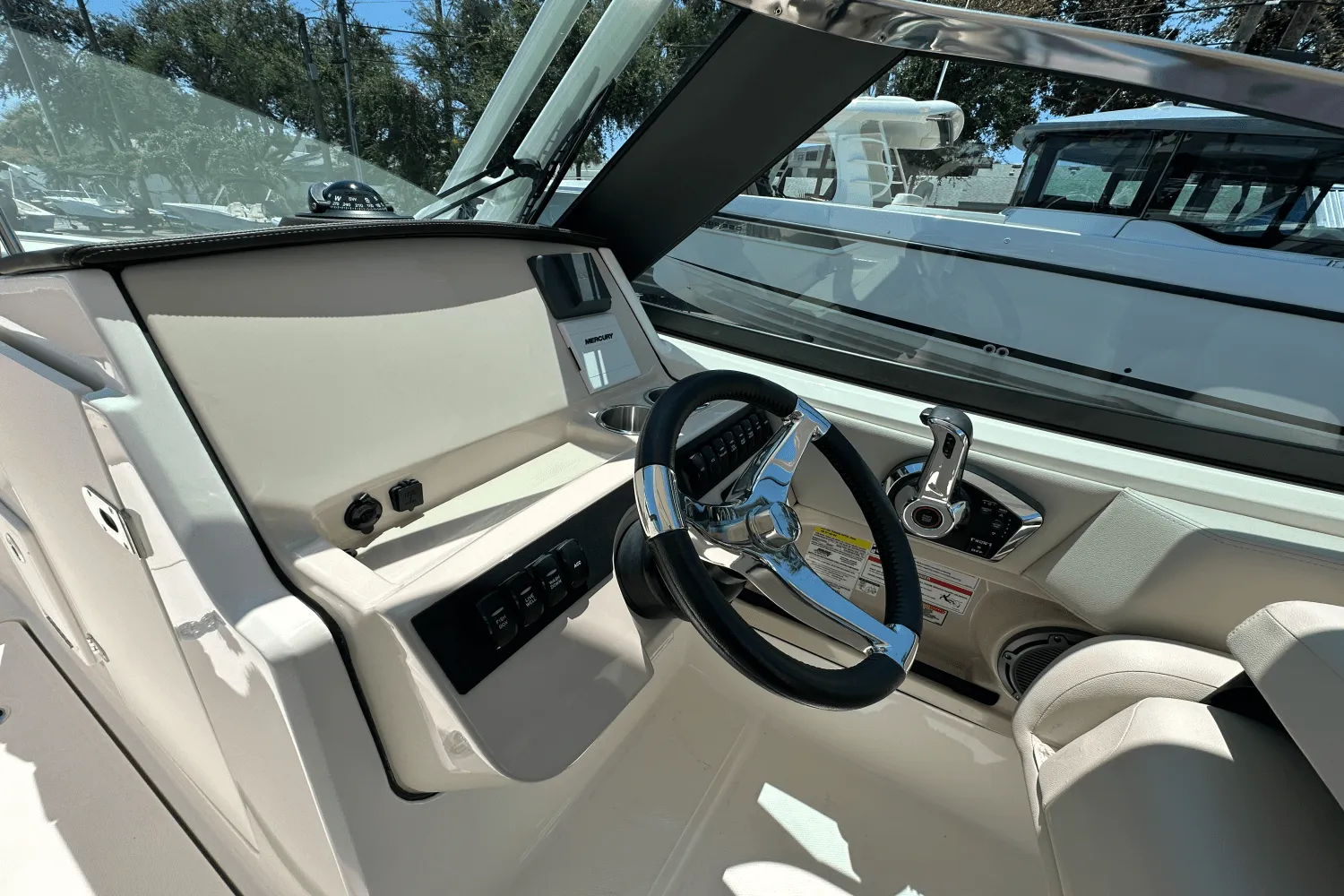 2025 Boston Whaler 240 Vantage Image Thumbnail #27