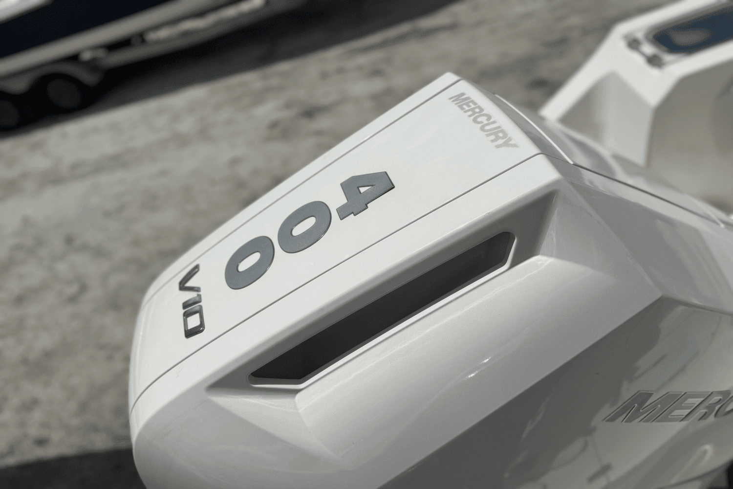 2025 Boston Whaler 240 Vantage Image Thumbnail #3