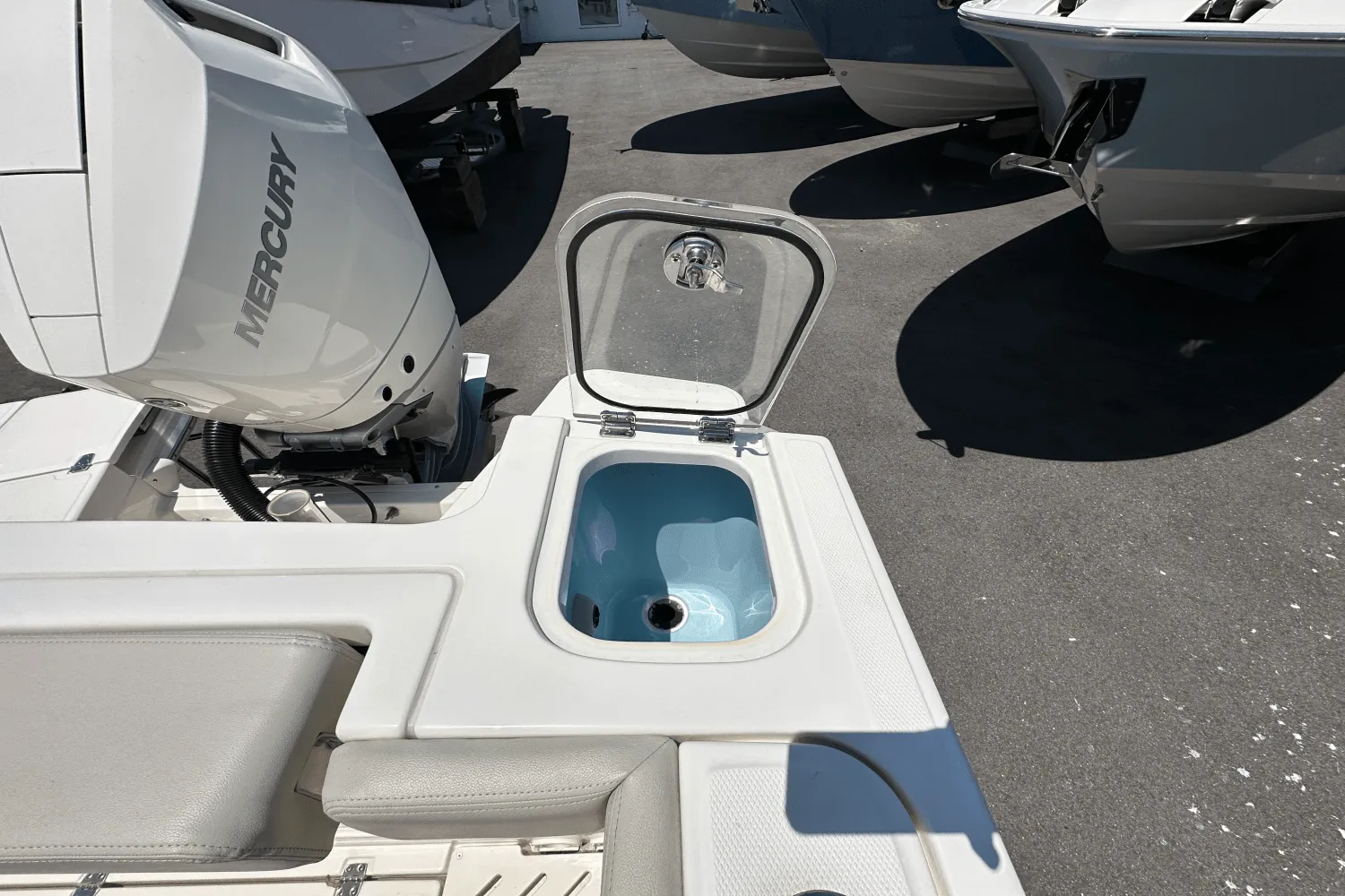 2025 Boston Whaler 240 Vantage Image Thumbnail #14