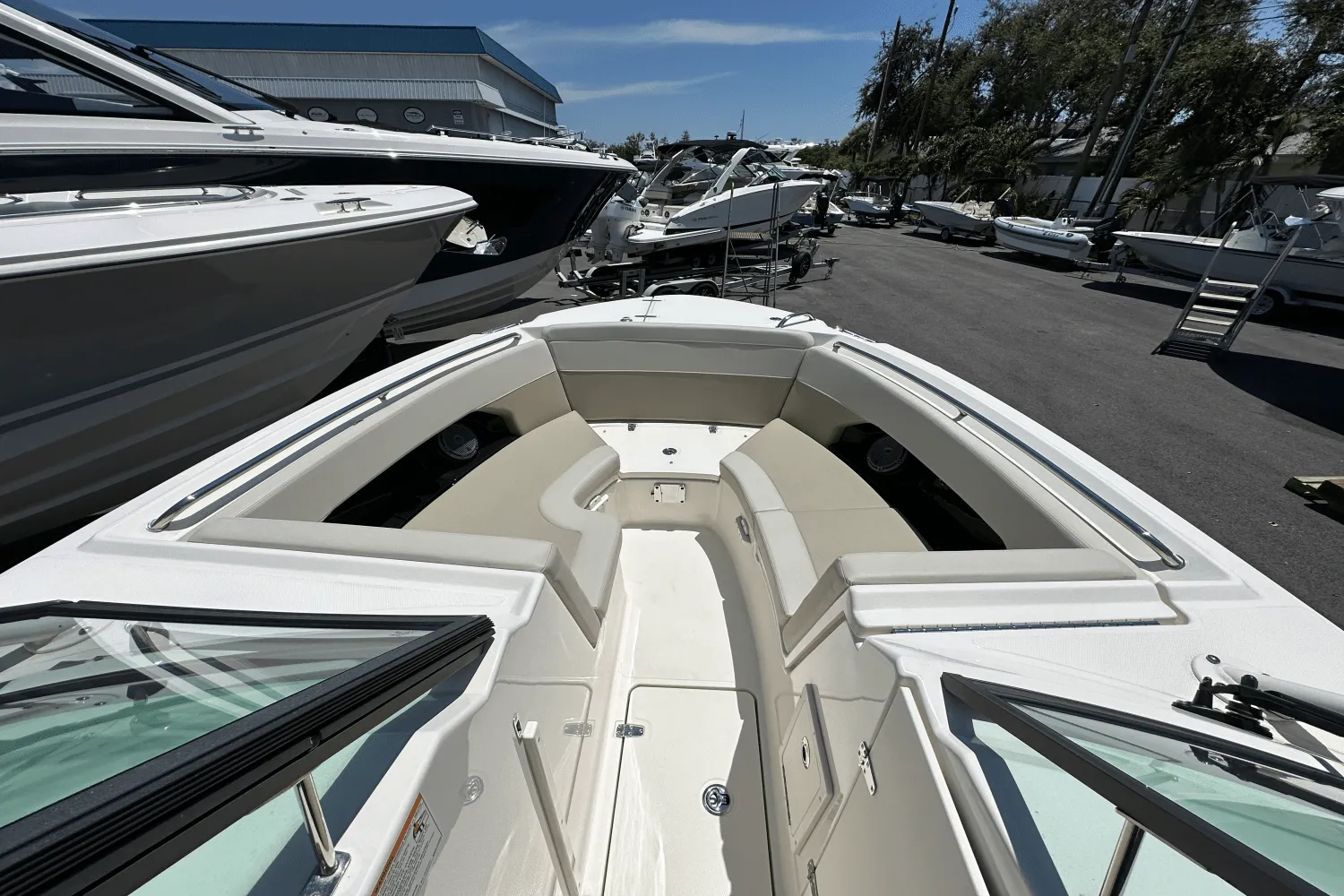 2025 Boston Whaler 240 Vantage Image Thumbnail #30