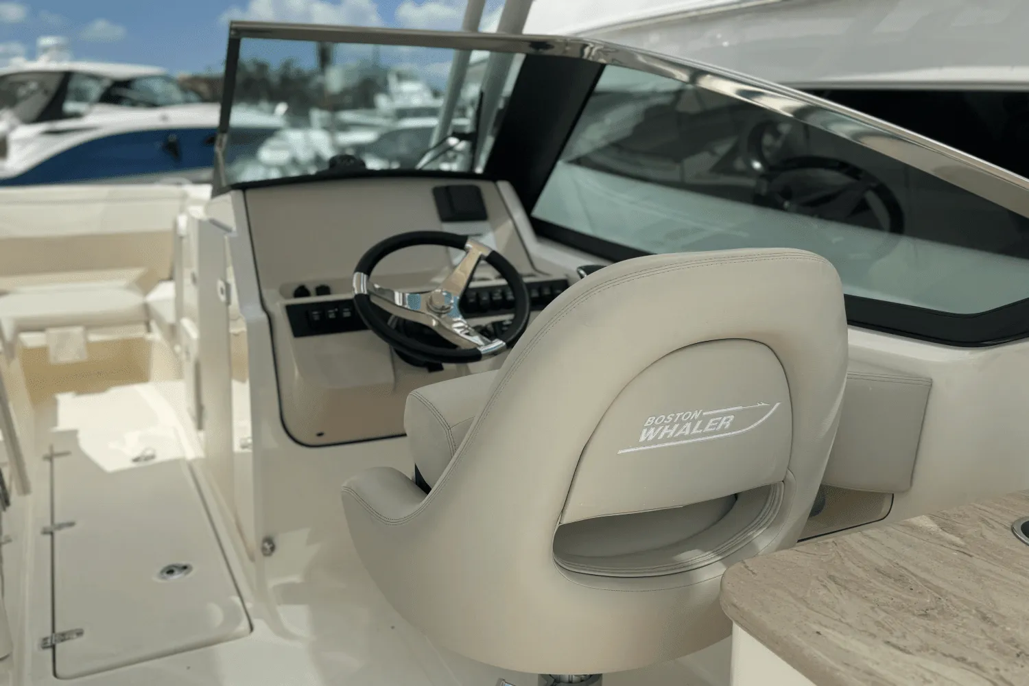 2025 Boston Whaler 240 Vantage Image Thumbnail #44