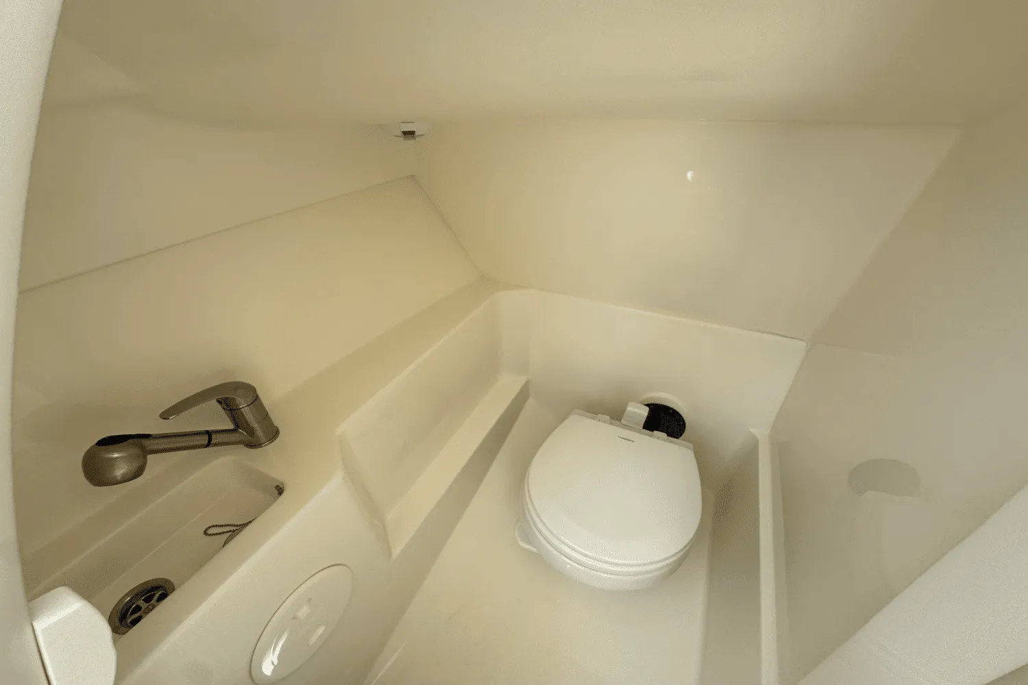 2025 Boston Whaler 240 Vantage Image Thumbnail #55