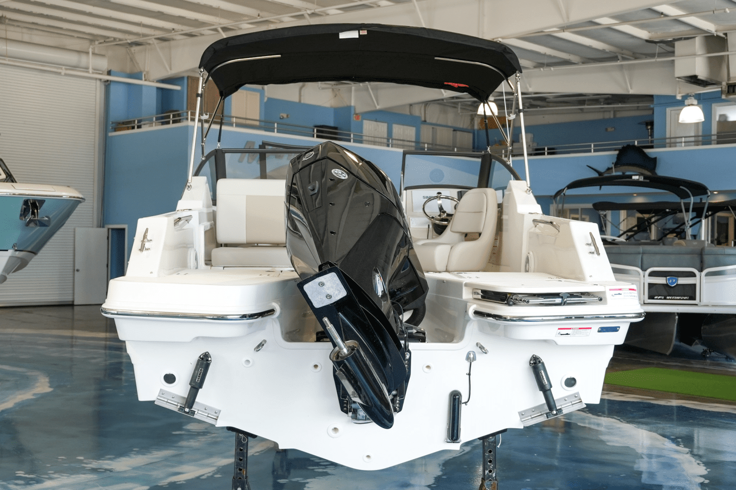 2024 Boston Whaler 210 Vantage Image Thumbnail #4