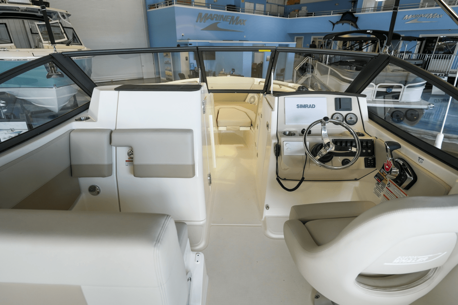 2024 Boston Whaler 210 Vantage Image Thumbnail #10