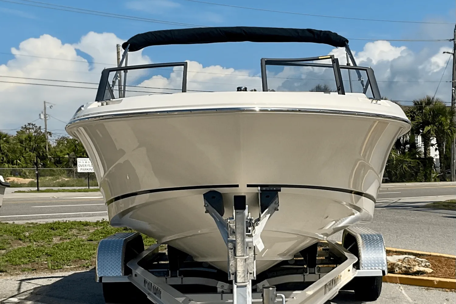 2024 Boston Whaler 210 Vantage Image Thumbnail #9