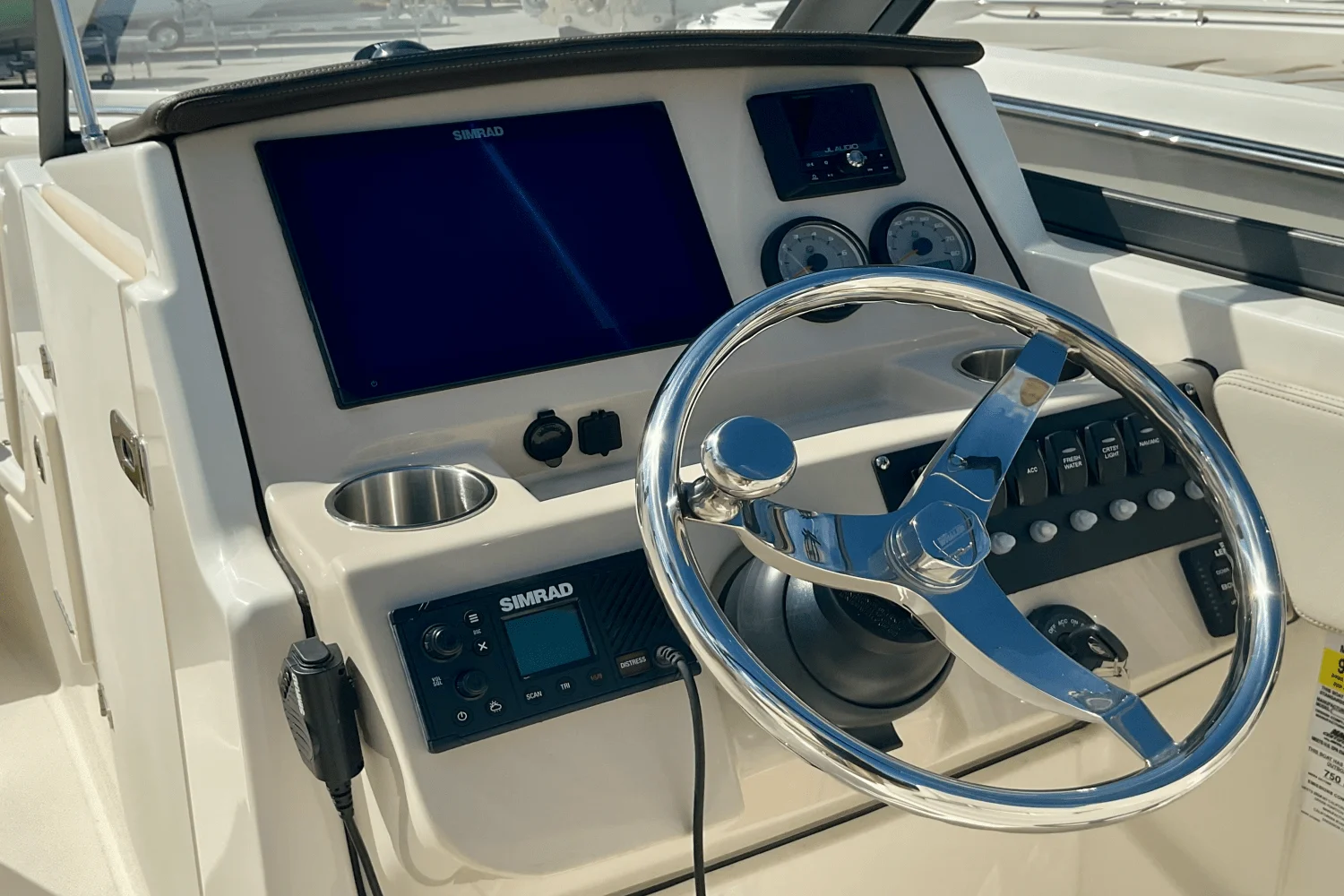 2024 Boston Whaler 210 Vantage Image Thumbnail #12