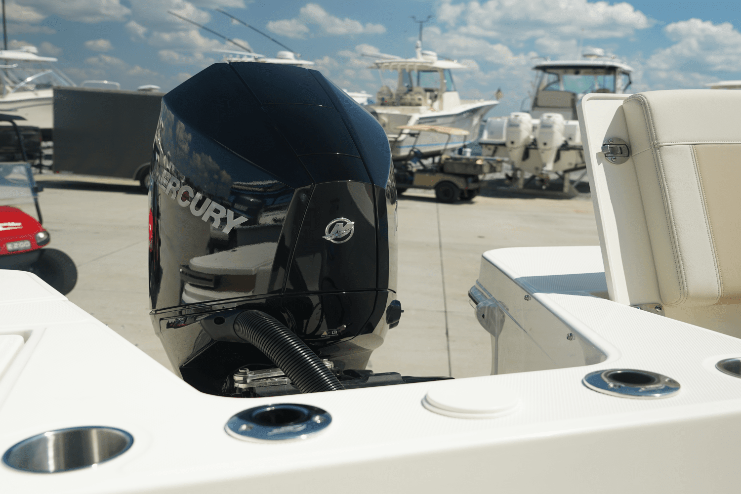 2024 Boston Whaler 210 Vantage Image Thumbnail #8