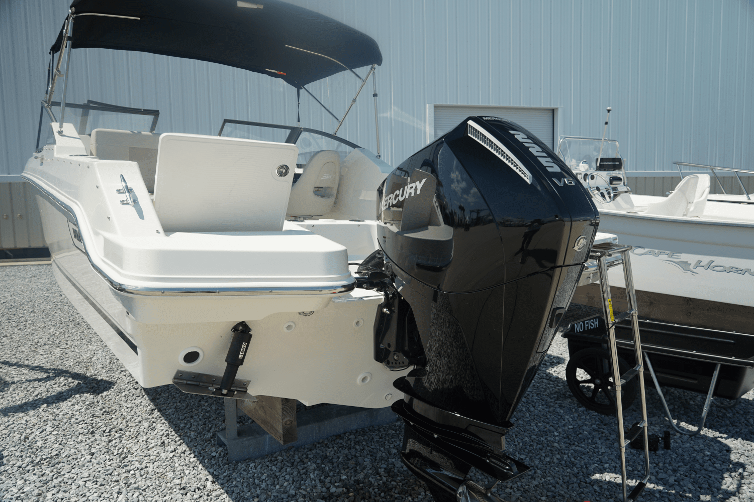 2024 Boston Whaler 210 Vantage Image Thumbnail #5