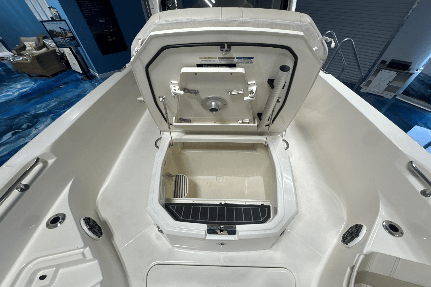 2024 Boston Whaler 280 Dauntless Image Thumbnail #15