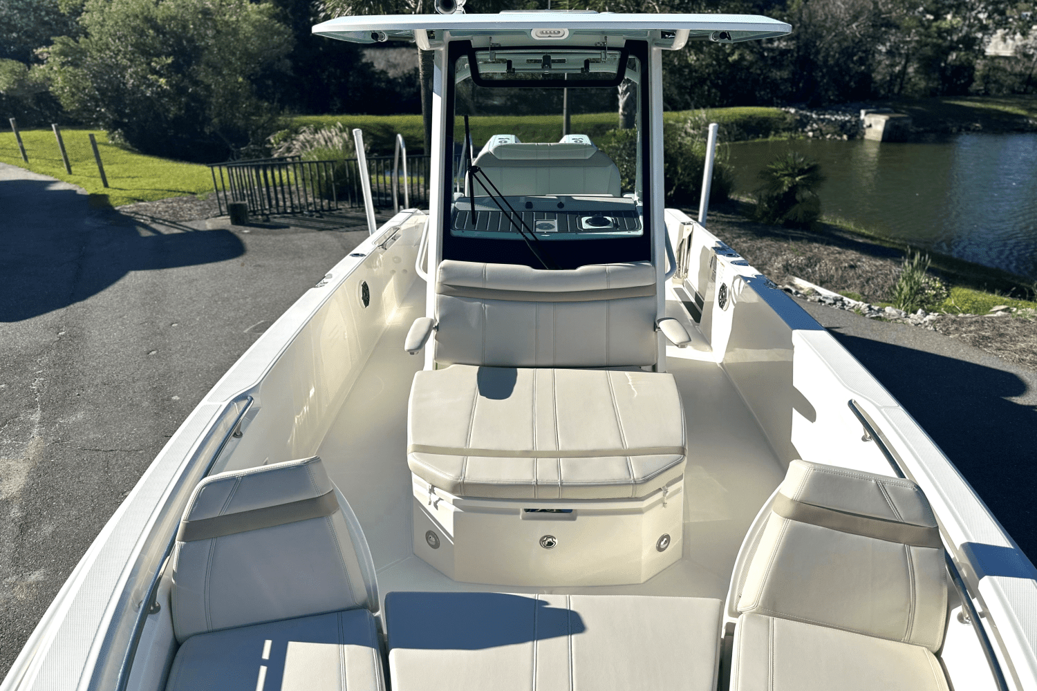 2025 Boston Whaler 280 Dauntless Image Thumbnail #22