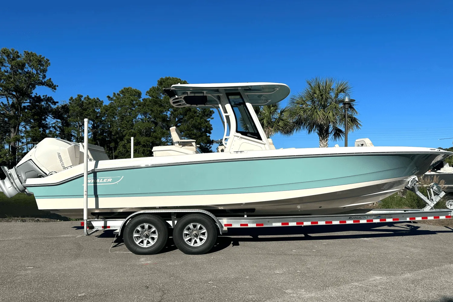 2025 Boston Whaler 280 Dauntless Image Thumbnail #0