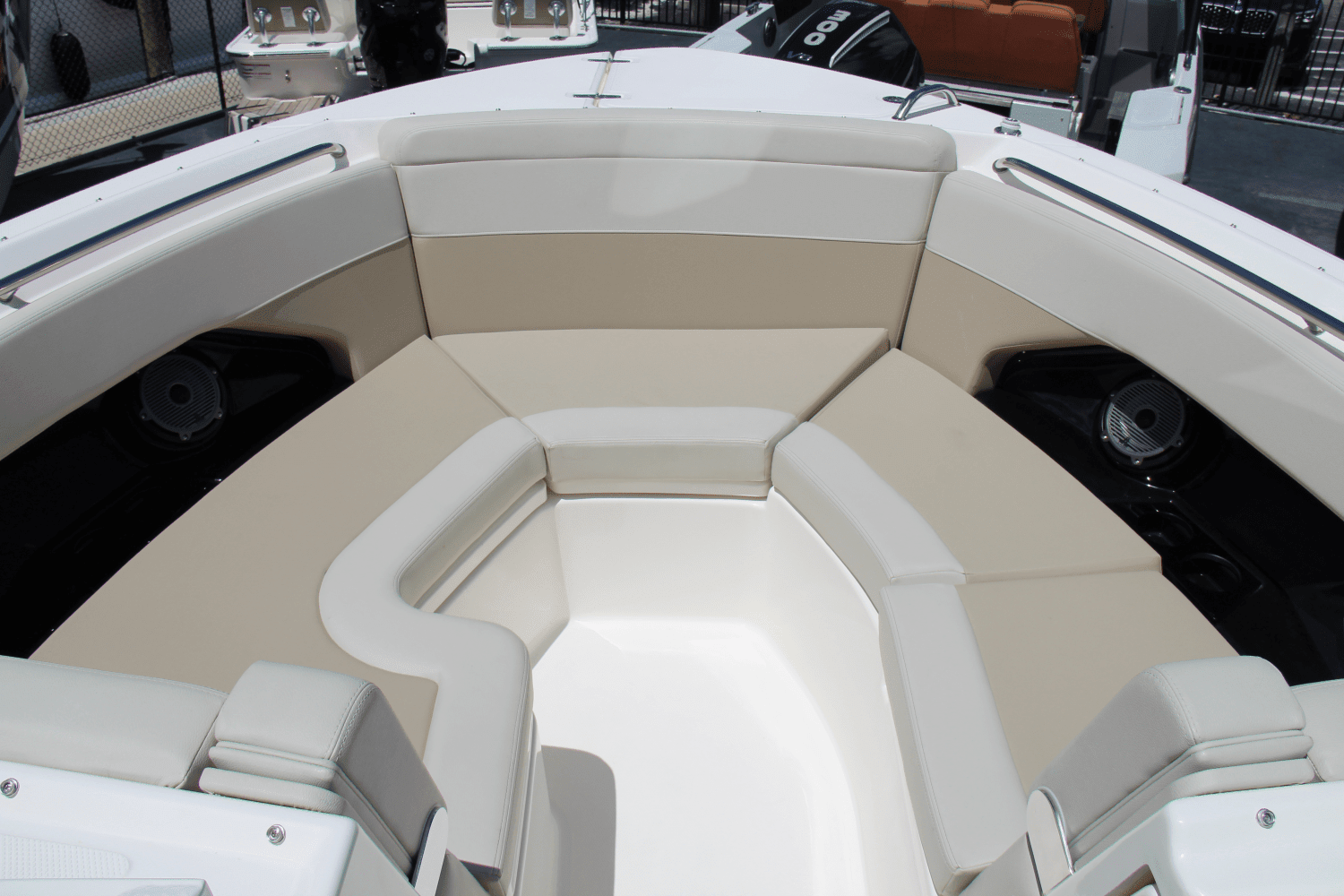 2024 Boston Whaler 280 Vantage Image Thumbnail #37