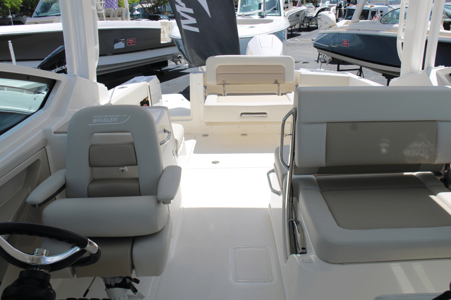 2024 Boston Whaler 280 Vantage Image Thumbnail #40