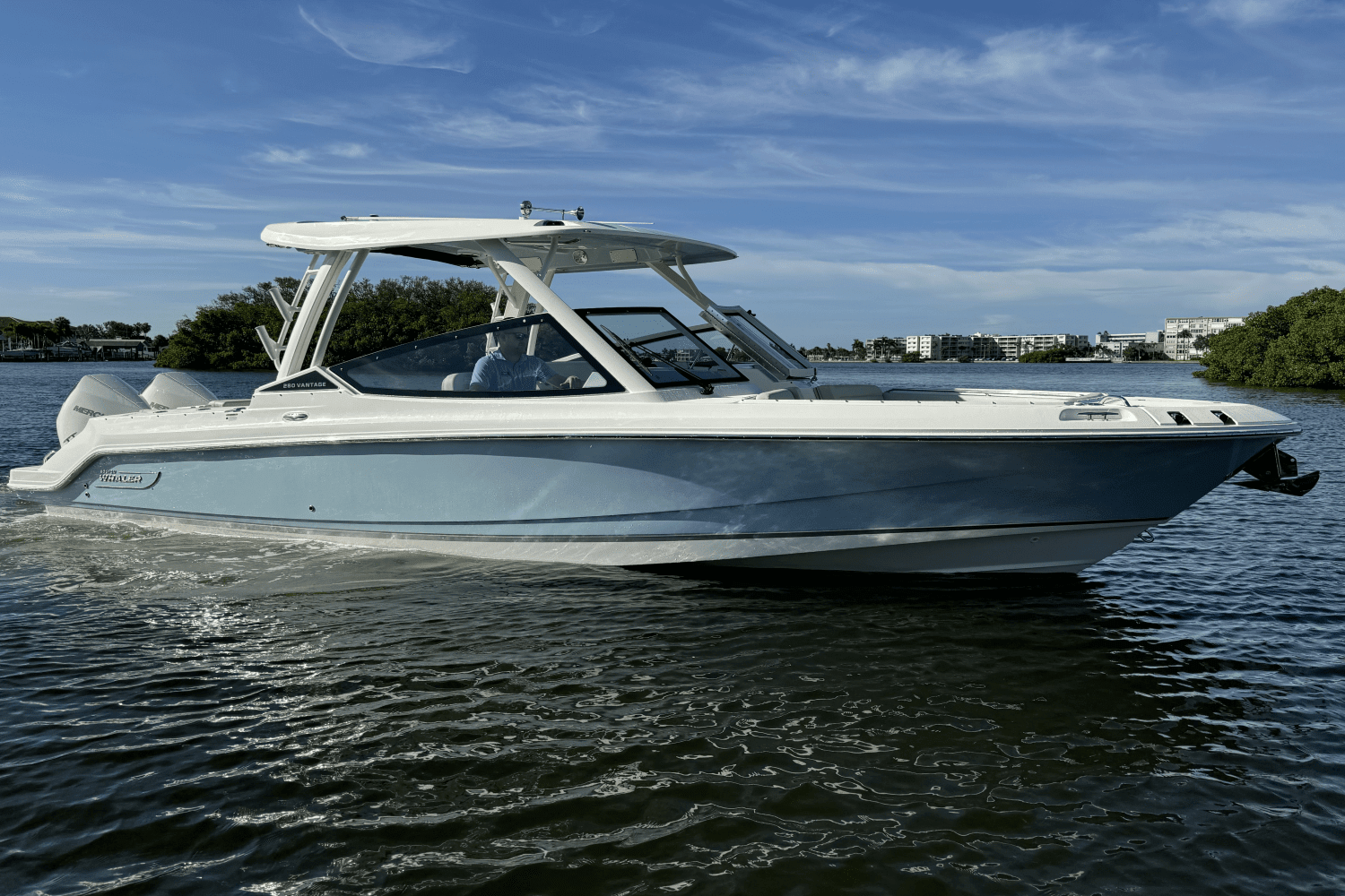 2025 Boston Whaler 280 Vantage Image Thumbnail #4