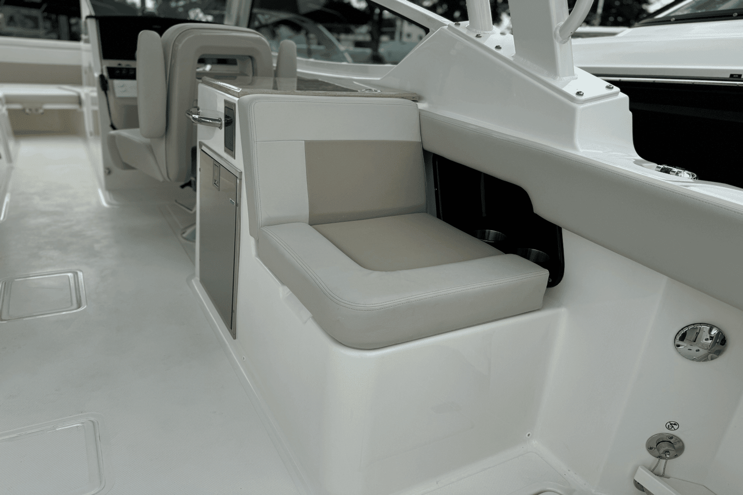 2025 Boston Whaler 280 Vantage Image Thumbnail #22