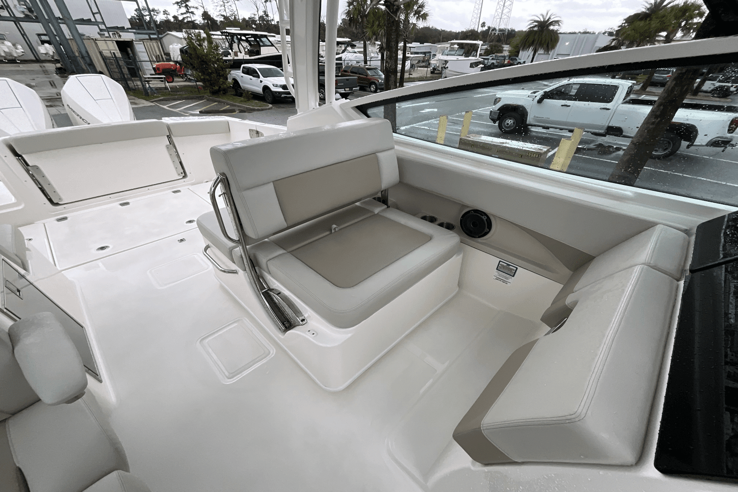 2025 Boston Whaler 280 Vantage Image Thumbnail #18