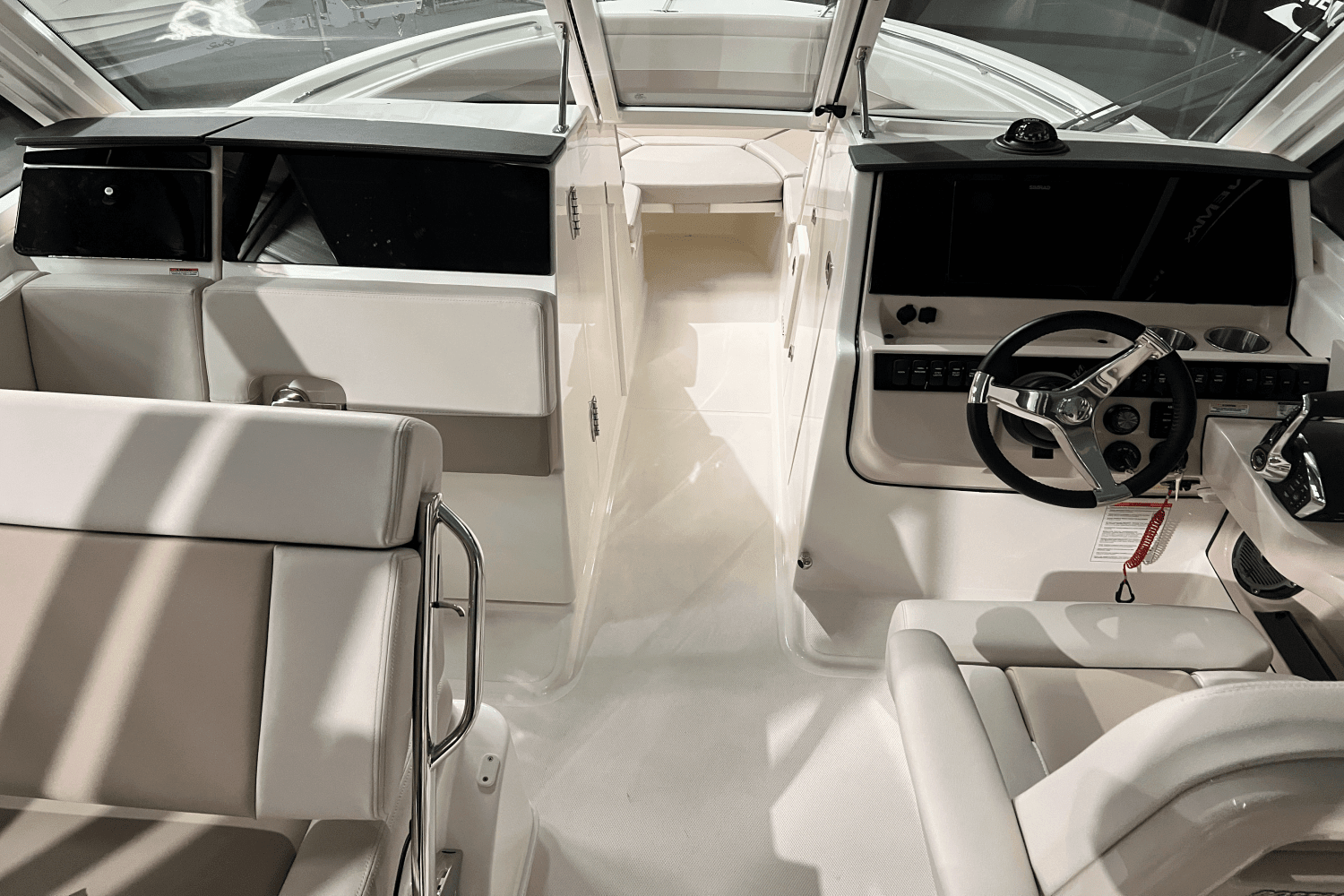 2025 Boston Whaler 280 Vantage Image Thumbnail #7