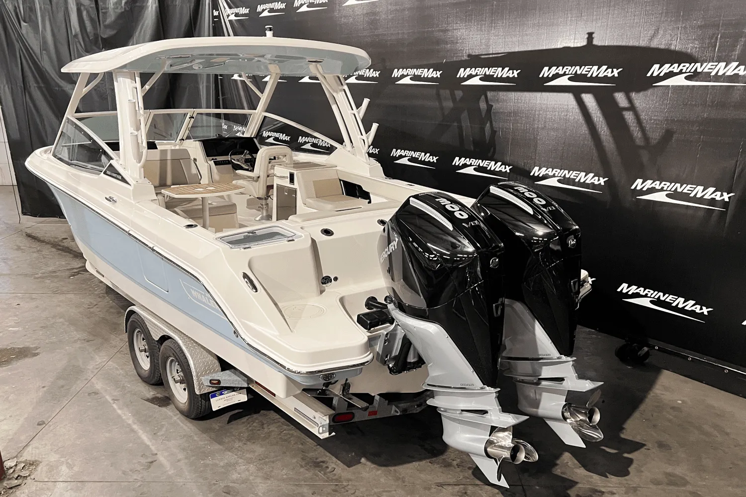 2025 Boston Whaler 280 Vantage Image Thumbnail #4