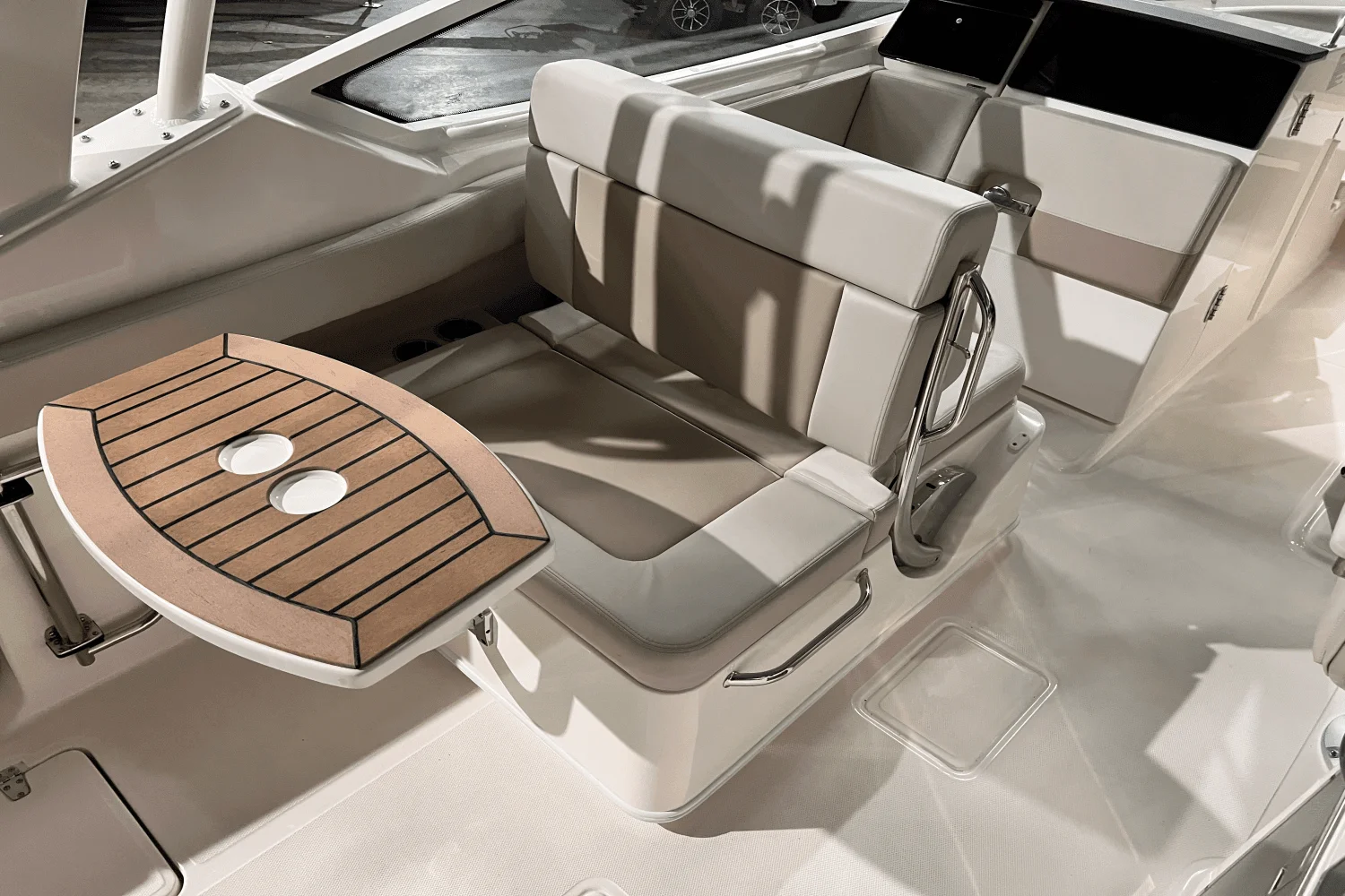 2025 Boston Whaler 280 Vantage Image Thumbnail #10