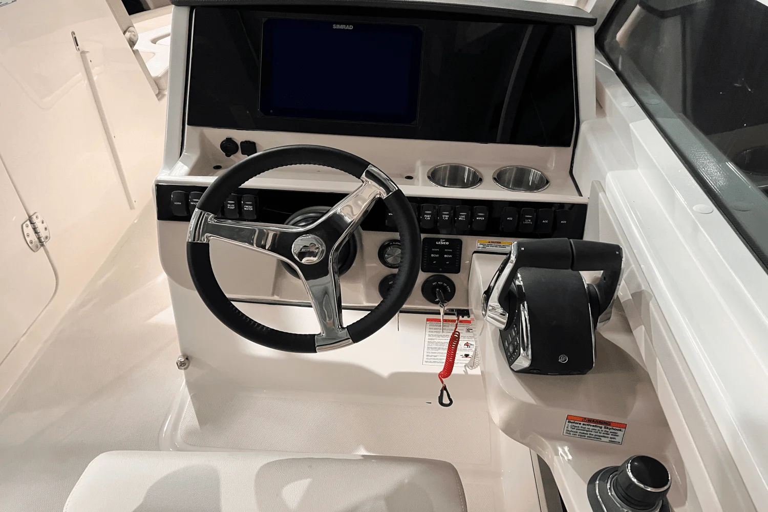 2025 Boston Whaler 280 Vantage Image Thumbnail #16