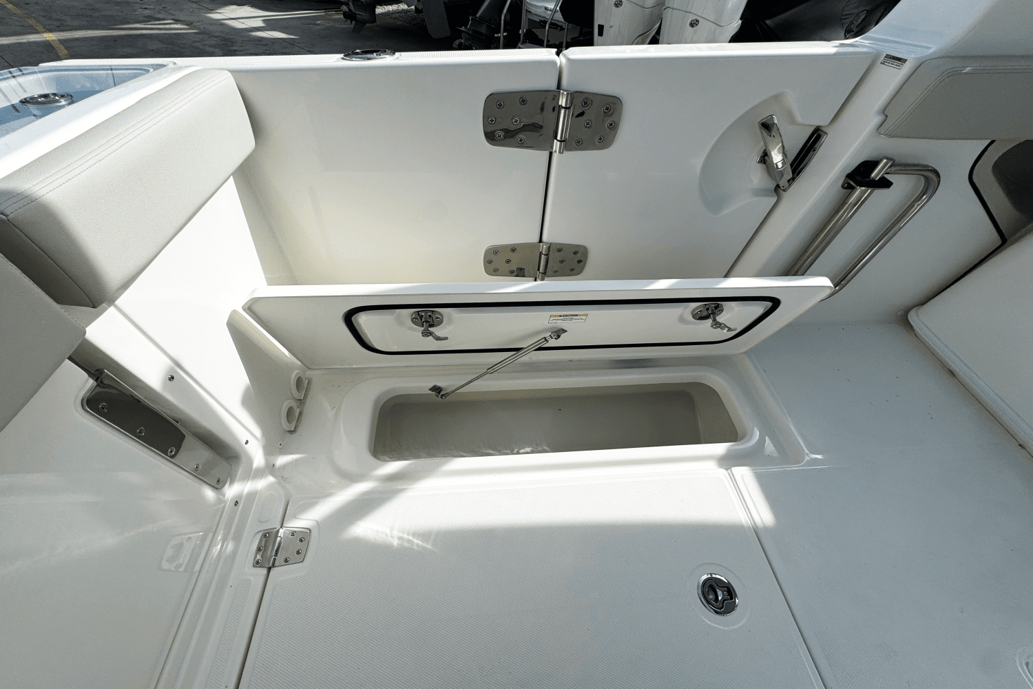 2025 Boston Whaler 280 Vantage Image Thumbnail #15