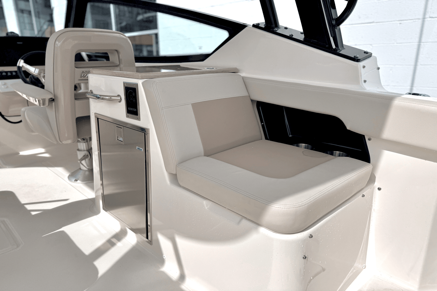 2025 Boston Whaler 280 Vantage Image Thumbnail #24