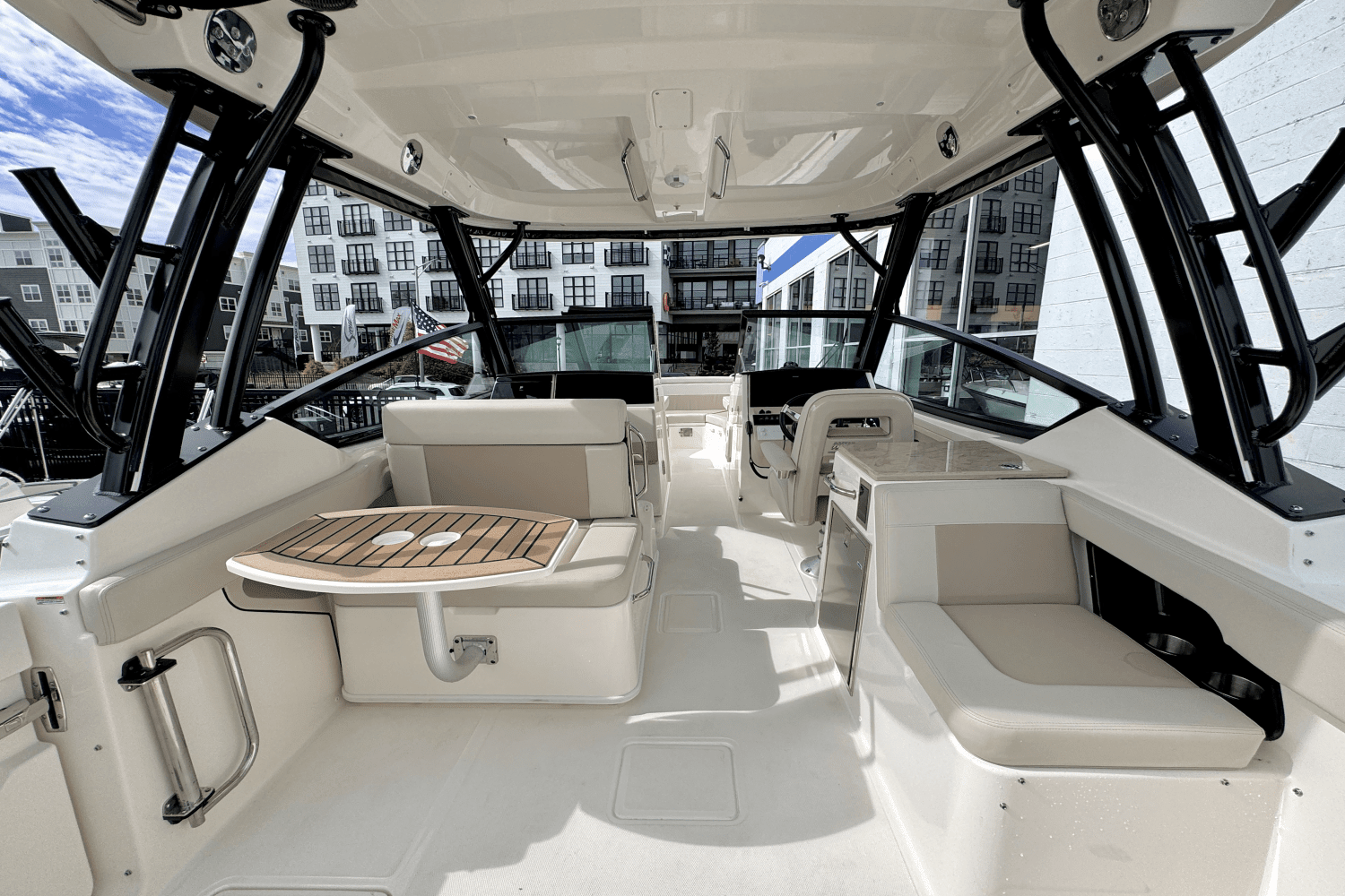 2025 Boston Whaler 280 Vantage Image Thumbnail #18