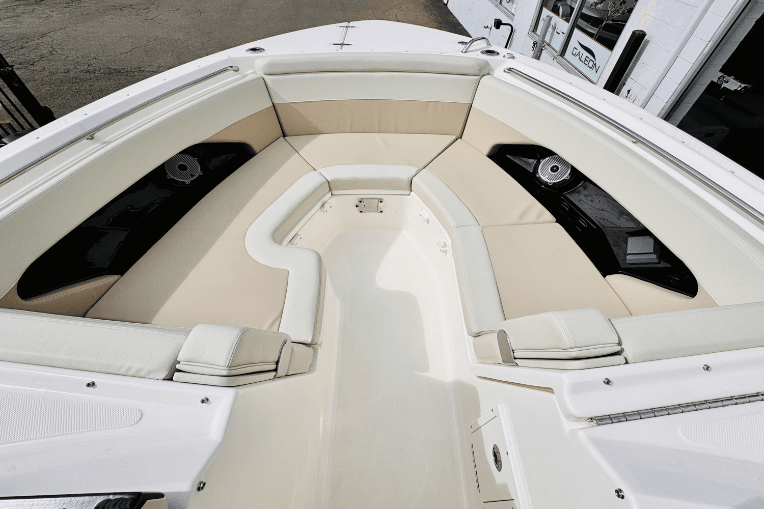 2025 Boston Whaler 280 Vantage Image Thumbnail #34