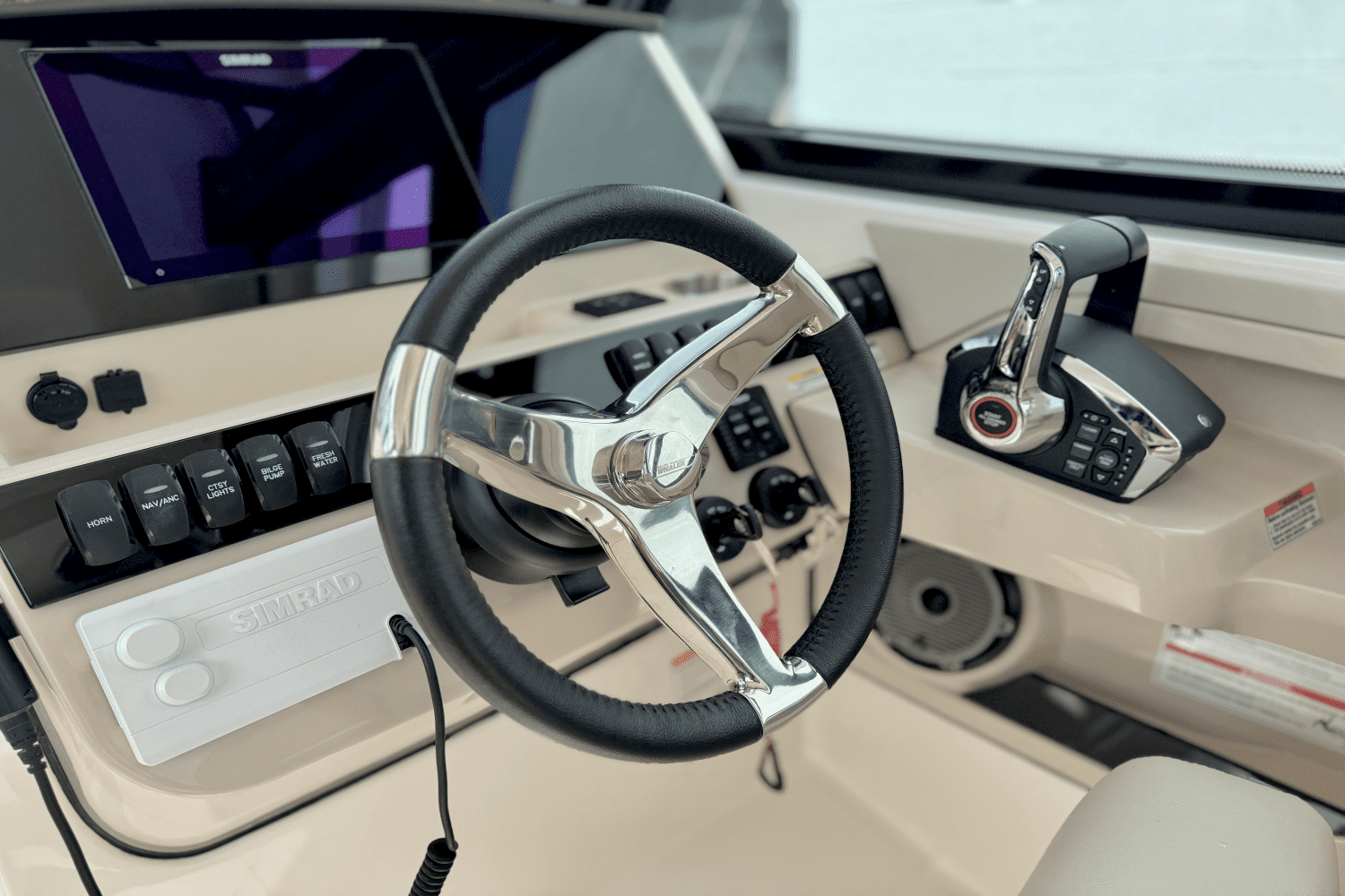 2025 Boston Whaler 280 Vantage Image Thumbnail #30