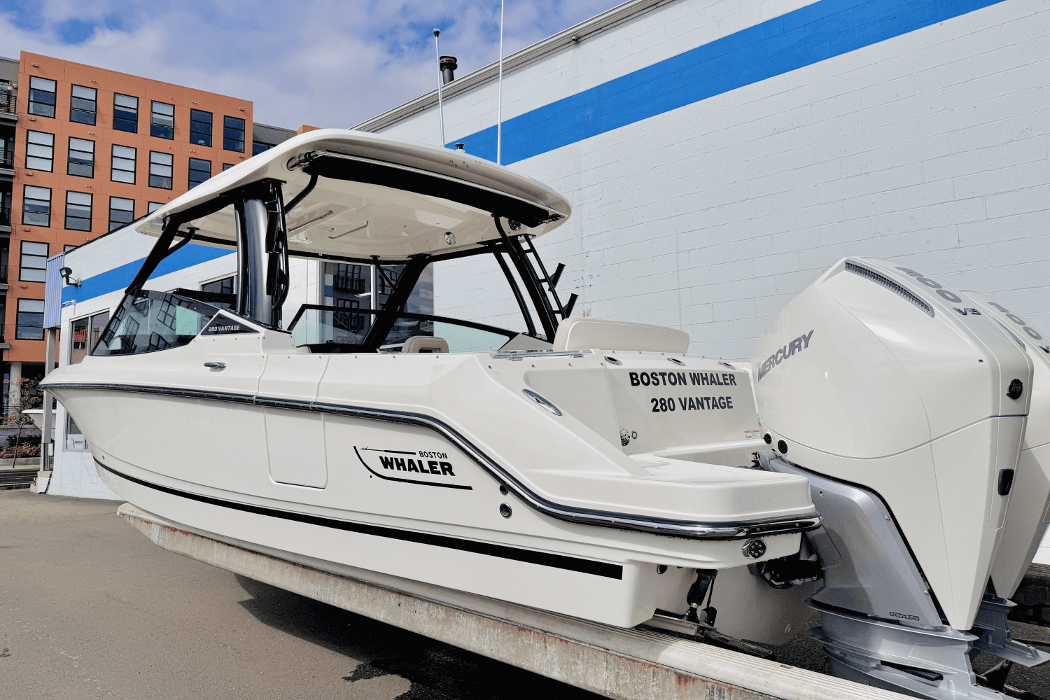 2025 Boston Whaler 280 Vantage Image Thumbnail #9