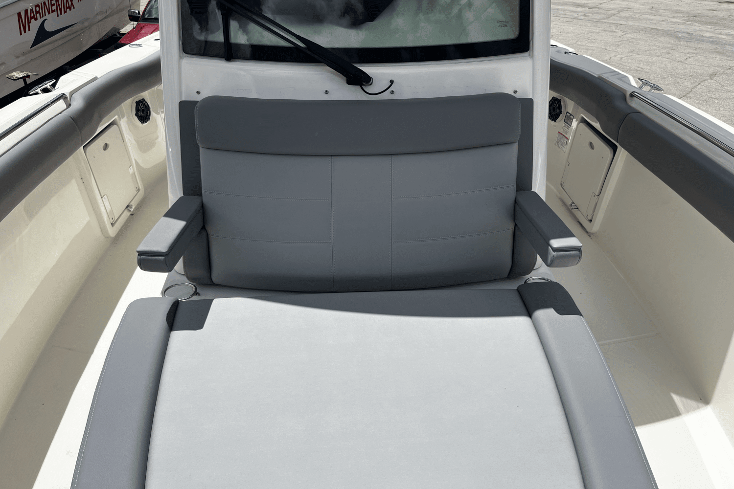 2024 Boston Whaler 330 Outrage Image Thumbnail #24