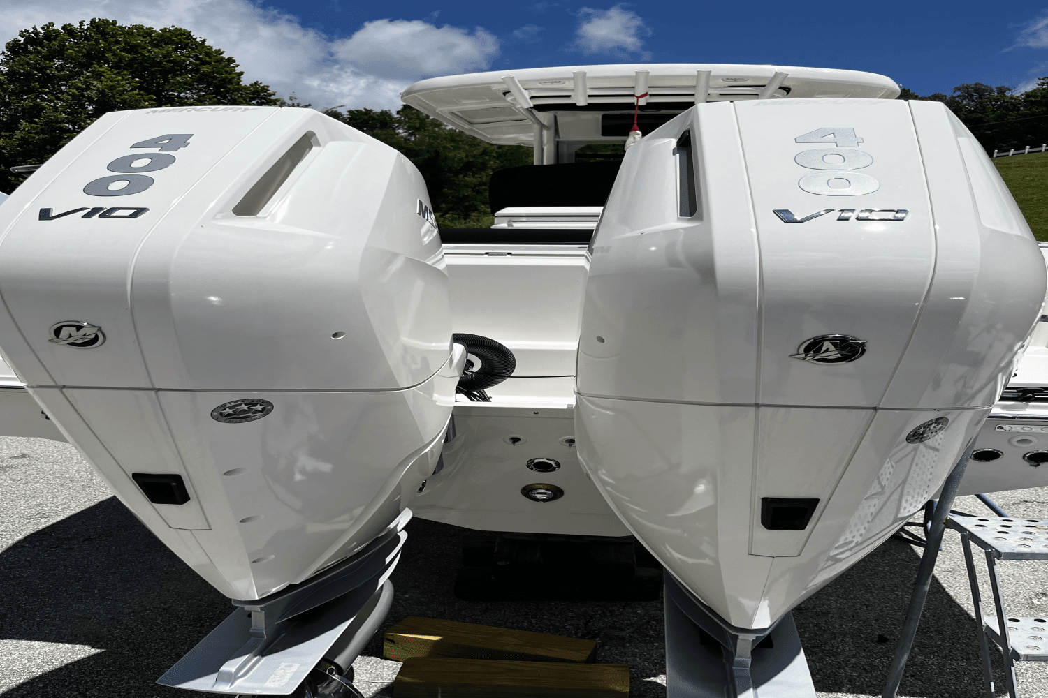 2024 Boston Whaler 330 Outrage Image Thumbnail #4