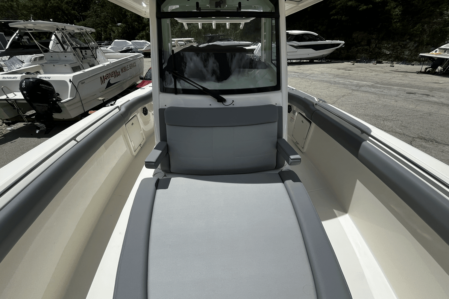 2024 Boston Whaler 330 Outrage Image Thumbnail #25