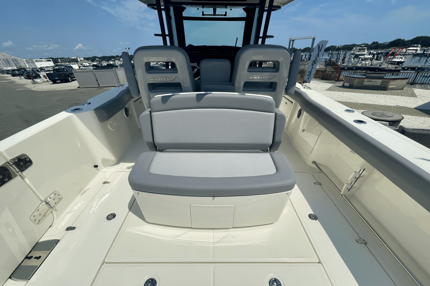 2024 Boston Whaler 330 Outrage Image Thumbnail #11