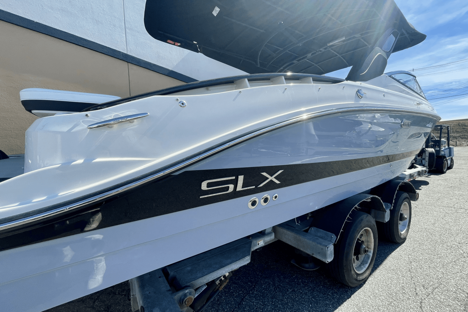 Thumbnail 2 for 2024 Sea Ray SLX 280 Outboard