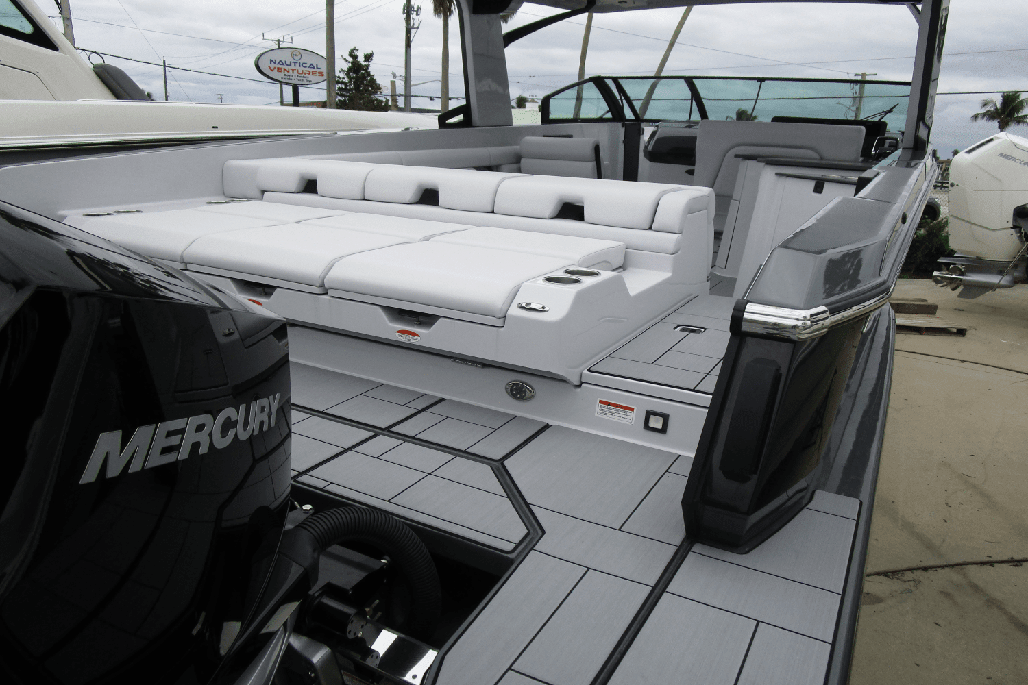 2024 Aviara AV36 Outboard Image Thumbnail #20