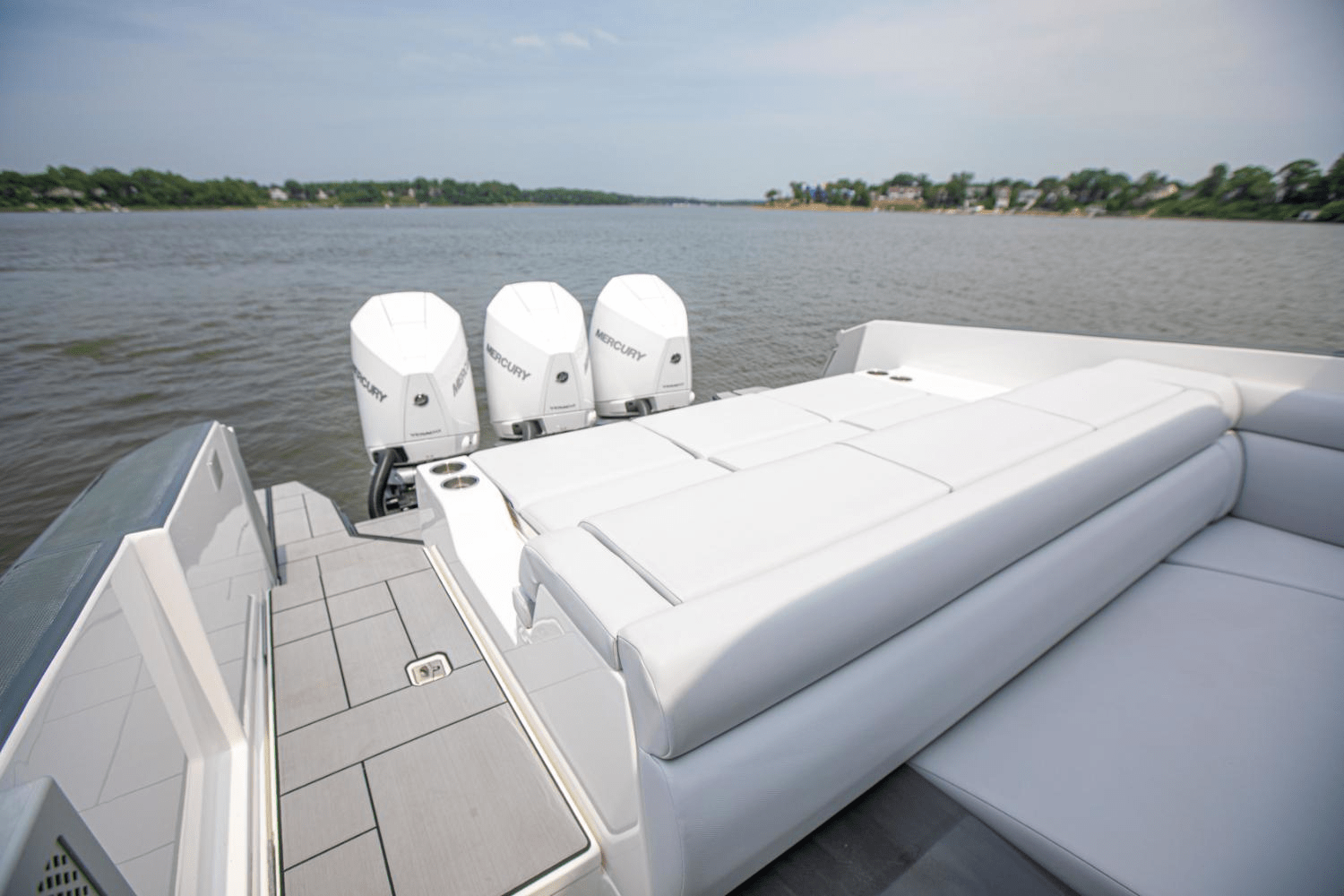 2024 Aviara AV36 Outboard Image Thumbnail #19